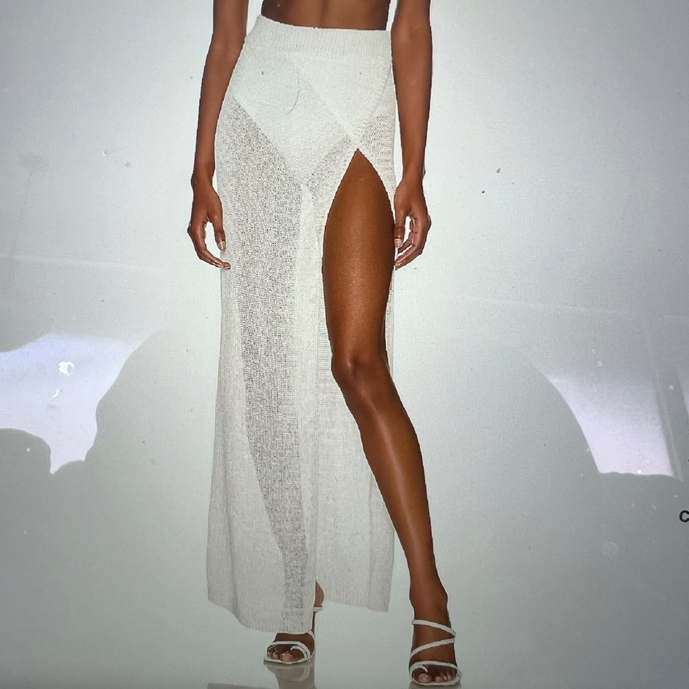 White Cover Up
